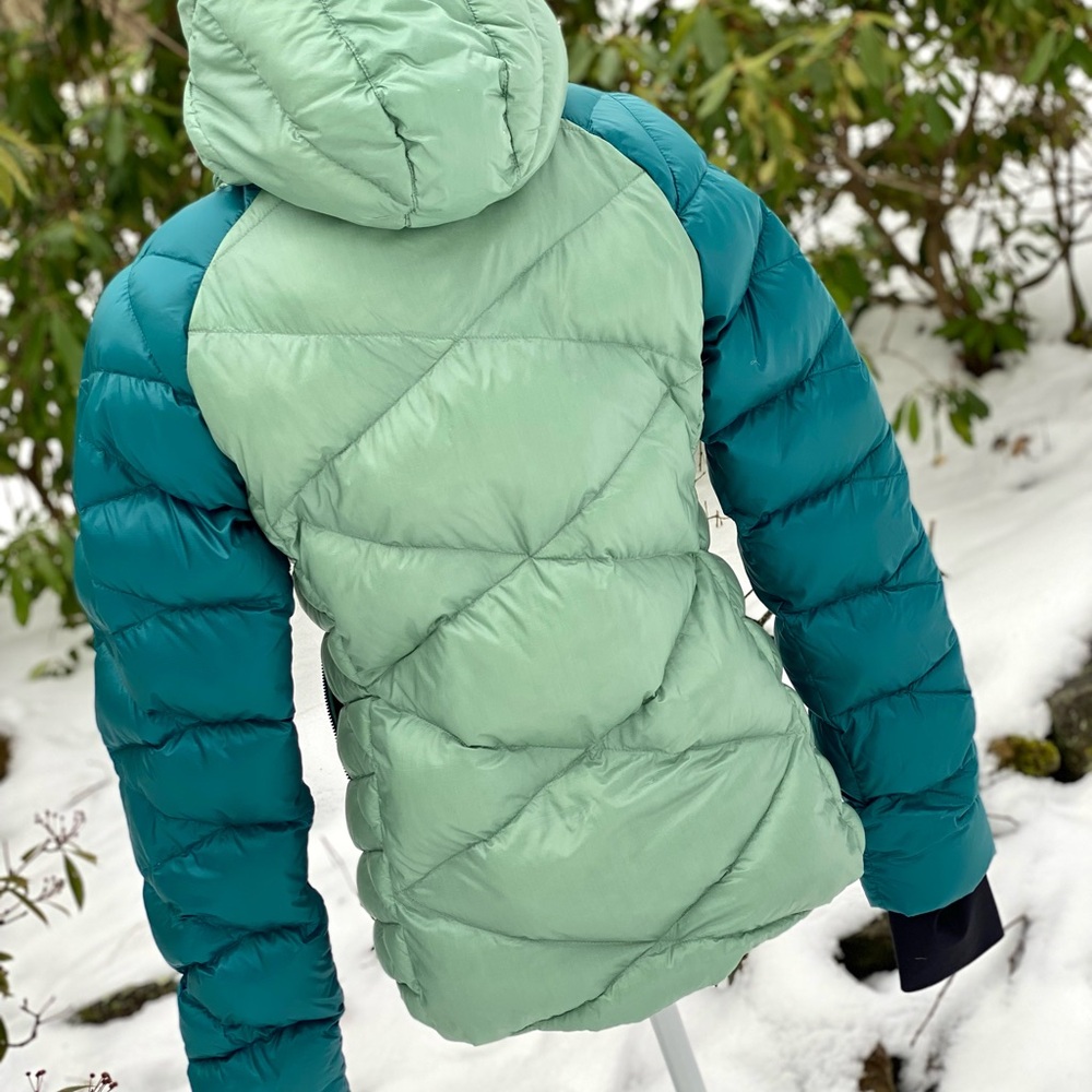 SKHOOP Klara Women's Mint and Teal Puffer Jacket. - Picture 4 of 9